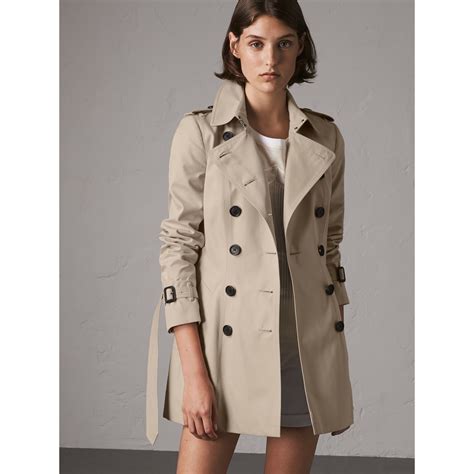 burberry chelsea short trench|burberry chelsea trench coat review.